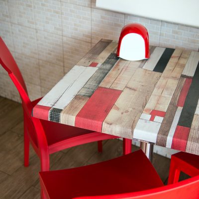 MAX76 Pizzeria Mickey Mouse ad Aprilia Campo di Carne. Pizza per tutti i gusti.