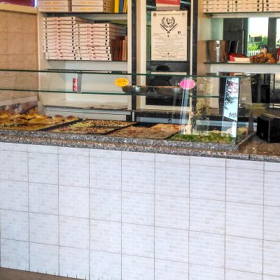 MAX76 Pizzeria Mickey Mouse ad Aprilia Campo di Carne. Pizza per tutti i gusti.